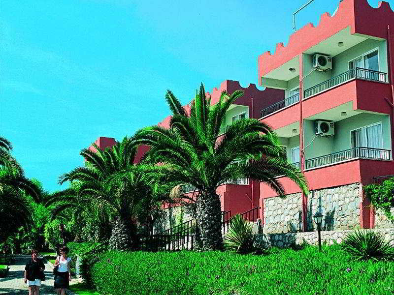 Pigale Family Club Hotel Kusadasi Exterior photo